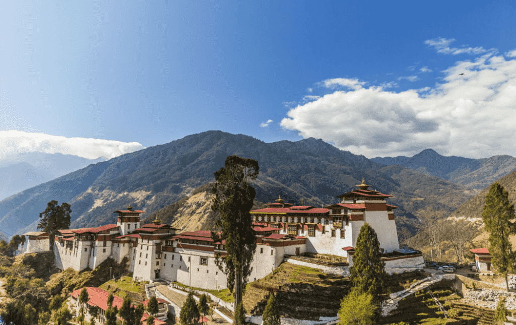 trongsa dzong trail