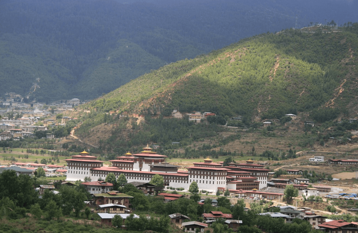 trek view bhutan