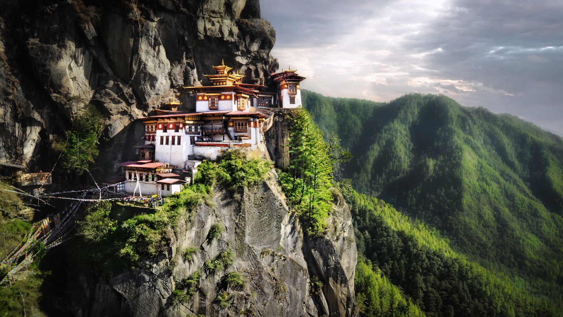 Bhutan in a Blink 5-Day Essential Journey